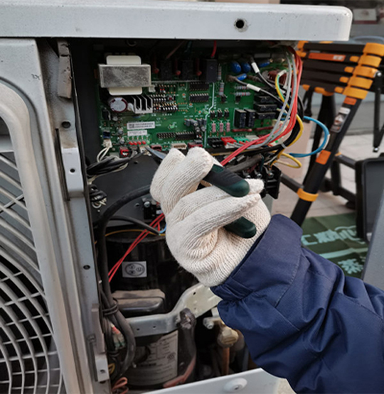  郫县维修空调不制热